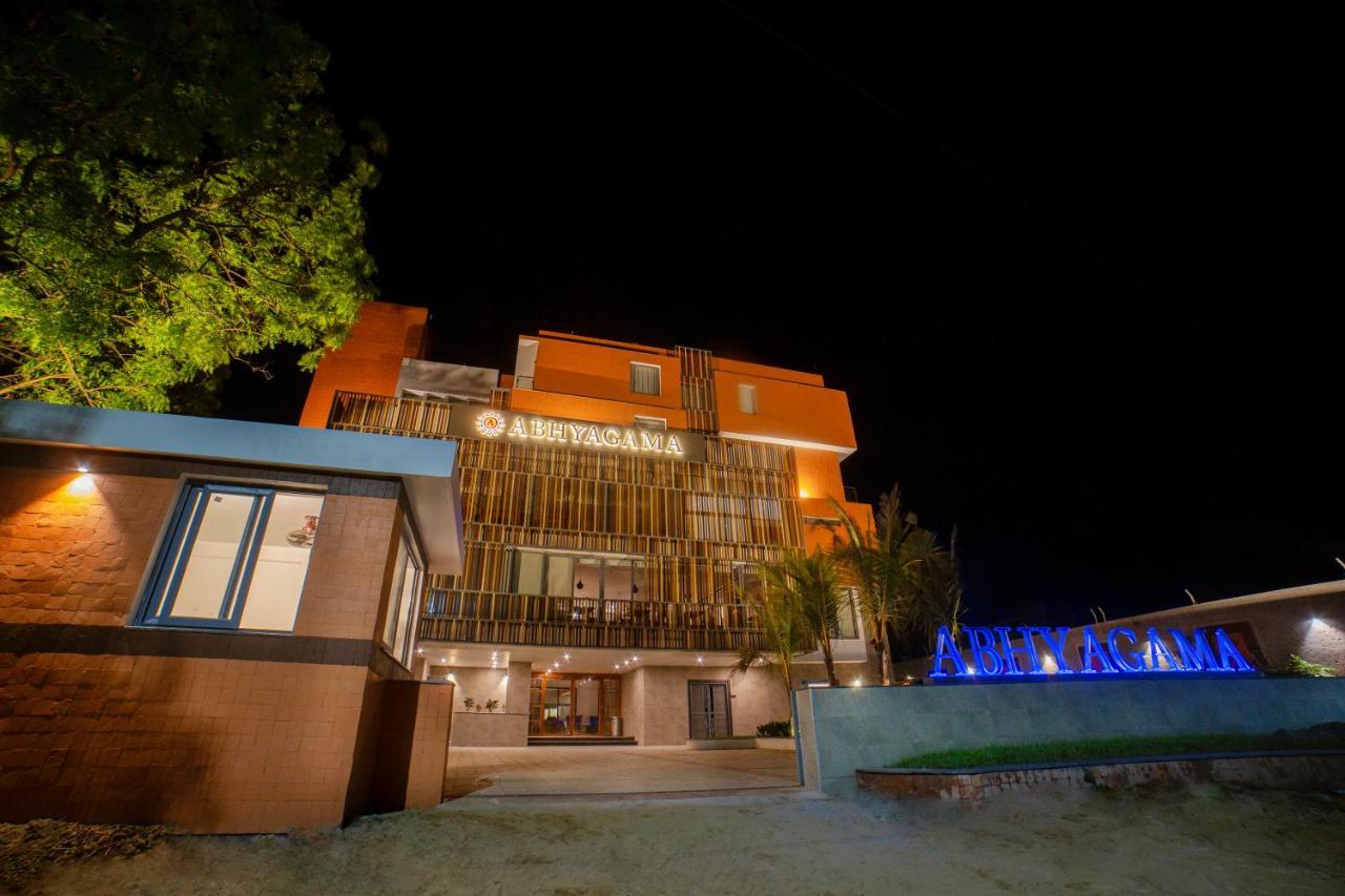 דיגה Abhyagama Hotel מראה חיצוני תמונה