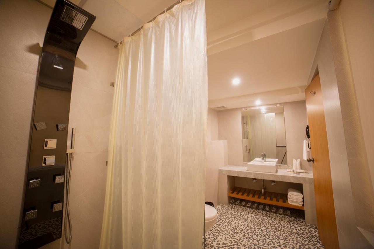 דיגה Abhyagama Hotel מראה חיצוני תמונה