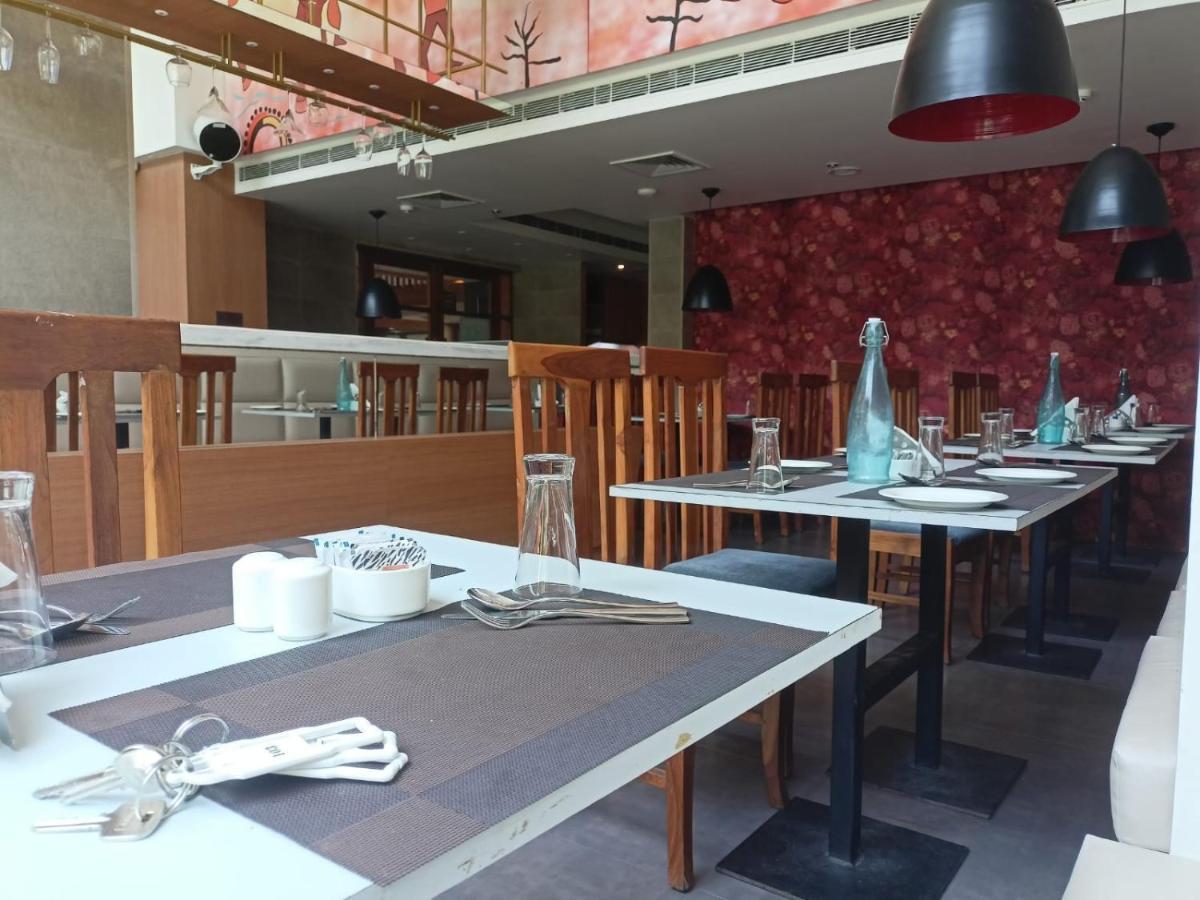דיגה Abhyagama Hotel מראה חיצוני תמונה